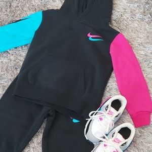Girls Nike set and shoes